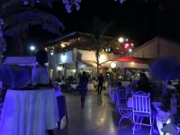 Schönes Restaurant La Riviera