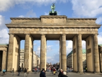 Brandenburger Tor mit Blick in den Osten
