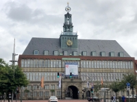Spaziergang durch Emden Rathaus