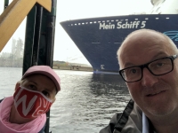 2020 07 07 Wilhelmshaven Hafenrundfahrt vorbei an der TUI Mein Schiff 5