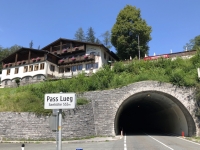 Kurzer Tunnel beim Pass Lueg