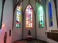 Wunderschöne Glasfenster in der St Martin Kirche