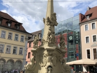 Vierröhrenbrunnen am alten Rathaus