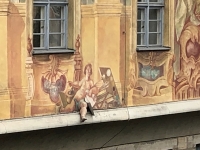 Fuss in der Malerei am alten Rathaus