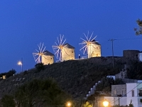 2021 05 24 Patmos Windmühlen bei Nacht
