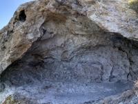 Künstliche Höhlen wurden hineingemeisselt