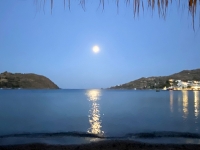2021 05 25 Patmos Mondaufgang während dem Abendessen