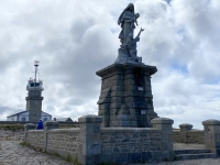 2021-07-12-Pointe-du-Raz-Denkmal