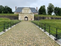 2021-07-05-Arras-Festungsanlagen-Vabaun-Zitadelle-Arras-Eingang