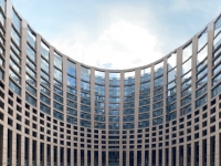 2021-07-16-Strassburg-EU-Parlament-Eingangshalle-quer