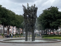 Schillerplatz mit Fastnachtsbrunnen