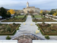Schlossgarten mit Burg