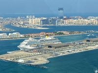 2022-01-04-Ain-Dubai-Costa-Firenze-steht-im-Hafen