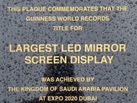 EXPO-Saudi-Arabien-Pavillon-Superlative-grösster-LED-Spiegelbildschirm
