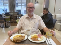 Letztes-Frühstück-in-Dubai