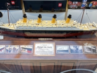 Hamburg-Legoshop-Auslage