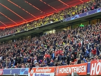 Viele gelbe Fans aus Madrid