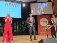 Showact Sax and Voice mit-ASVÖ Salzburg-Präsident Mag. Dietmar Juriga