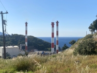 2022-05-15-Samos-Heizkraftwerk-hinter-Kokkari