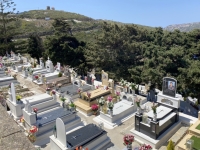 Friedhof-oberhalb-Fourni