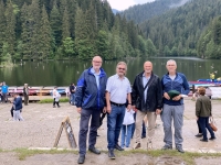 2022-06-12-Roter-See-Lacul-Rosu-Gruppenfoto