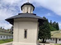 2022-06-17-Sinaia-Kloster-kleine-Kirche