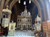 Orthodoxe-Kirche-in 2. Reihe
