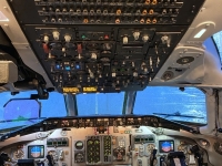Blick-ins-Cockpit-der-MD-82