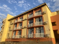 2022-10-31-Lüderitz-Hotel-Nest-mit-unserem-Zimmer