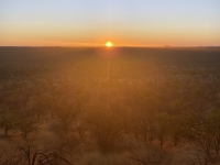 2022-11-07-Damara-Mopane-Lodge-perfekter-Sonnenuntergang