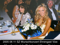 2005-06-11-SZ-Wunschkonzert-Neumarkt-mit-Stargast-Vize-Miss-Austria-Julia-Plakolm-und-Mutter-Christa