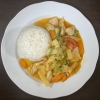 Hauptspeise Phat Prio Waan Reis mit Hühnerbrust Ananas und Gemüse für Gerald
