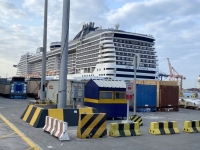 Unser-Schiff-im-Hafen