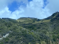 Erster-Blick-auf-Brimstone-Hill-Fortress