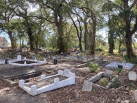 Verkommener-Friedhof