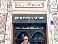 FC Bayern Mega Store