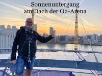 2023-05-23-O2-Arena-Dachklettern-Facebook-Foto