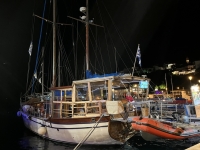 Hafen-bei-Nacht