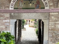 Eingang-in-Innenhof