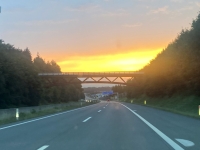 2023-08-27-Sonnenaufgang-bei-der-Fahrt-nach-Sattledt