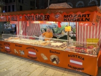 2023-09-01-Genua-Streetfoodfestival-Salzburger-Mozart-Kugeln