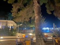 Nikiti-Hotel-Porfi-Beach-bei-Nacht