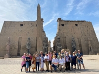 2023-11-18-Luxor-Tempel-Gruppenfoto