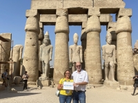 2023-11-18-Luxor-Tempel-Reisewelt-on-Tour-mit-Kollegin-Dagmar