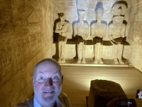 2023-11-21-Abu-Simbel-in-der-Kammer-des-grossen-Tempel