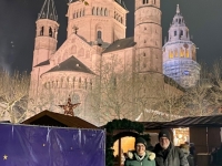 Mainzer Weihnachtsmarkt mit Dom