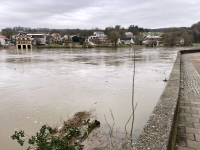 Straße zum Kloster Weltenburg - wegen Hochwasser gesperrt