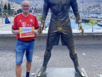 2024-01-01-Funchal-Statue-von-Cristiano-Ronaldo-Reisewelt-on-Tour