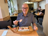 Abendessen Japanrestaurant Mimi Zwillingsteller Sushi für Jutta