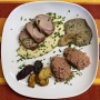 2021 04 21 Schweinefilet in Weißwein Pilzsauce mit gebratenen Austernpilzen sowie pinker Reis und Ofenkartofferl